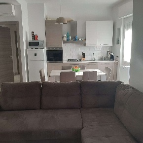 Foto Appartamento in Via Marco Polo, Loano Centro di 95 m² con 4 locali