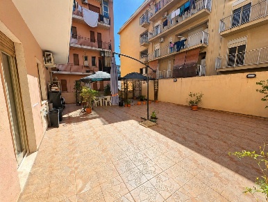 Foto Appartamento in Via SAN GIOVANNI 31, Milazzo Centro di 140 m²