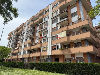 Foto Appartamento in Viale Luigi Pinto 241, Foggia di 86 m² con 3 locali