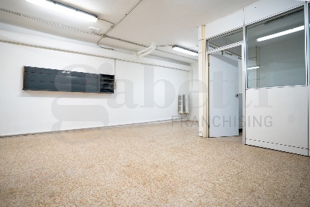 Foto Laboratorio in luchino del maino, Milano Washington di 80 m²
