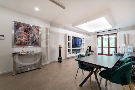 Foto Appartamento in Via Cafiero 1, Pieve Emanuele Fizzonasco di 99 m²