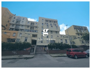 Foto Appartamento in Raffaele Di Palo, Salerno di 132 m² con 5 locali