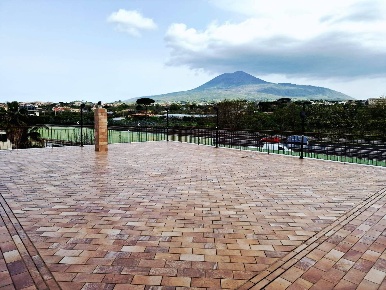 Foto Appartamento in volta, Torre Annunziata di 140 m² con 5 locali