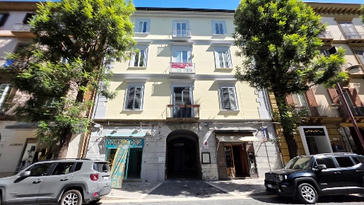 Foto Appartamento in Corso Trieste 173, Caserta Corso Trieste di 240 m²