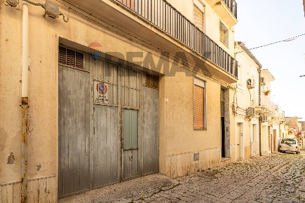 Foto Casa indipendente in Via Pacini 13, Comiso Centro di 157 m² in vendita