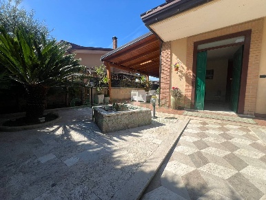Foto Villa a schiera in Via Conserva Carlecchie, Pratola Serra di 230 m²