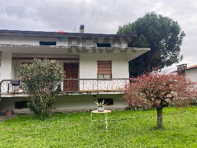 Foto Appartamento in VIA S.CELESTINO, Castelli Calepio Centro di 127 m²