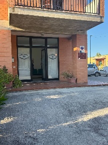 Foto Locale commerciale in Via Ugo La Malfa snc, Grottazzolina di 100 m²