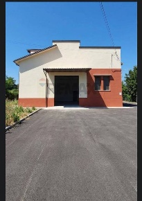 Foto Capannone industriale in via del gallo 22, Montecatini-Terme di 340 m²