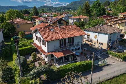 Foto Villa a schiera in Via Dei Mughetti 13, Viggiù Baraggia di 137 m²