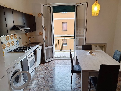 Foto Appartamento in Via Pasubio 57, Bologna Saffi di 95 m² con 5 locali
