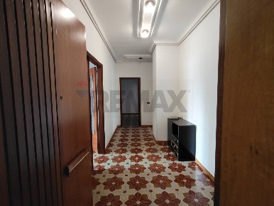 Foto Appartamento a Ragusa Centro di 137 m² con 5 locali in affitto