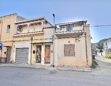Foto Appartamento in Via Luigi Vanvitelli 50, Palermo di 87 m² con 3 locali