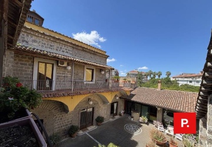 Foto Casa indipendente in Via Passionisti 12, Casagiove Centro di 420 m²