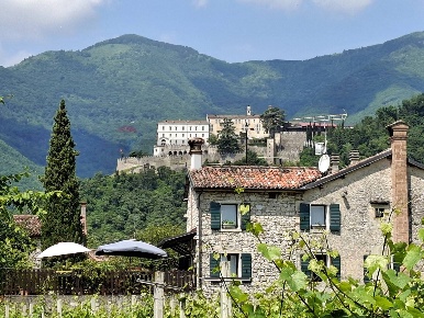 Foto Casa indipendente in Vicolo Tiziano Vecellio 4, Cison di Valmarino