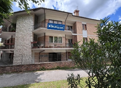 Foto Appartamento in Viale Don Giovanni Minzoni, Gubbio Centro di 170 m²