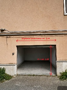 Foto Garage a San Cataldo Centro di 27 m² con 1 locali in vendita