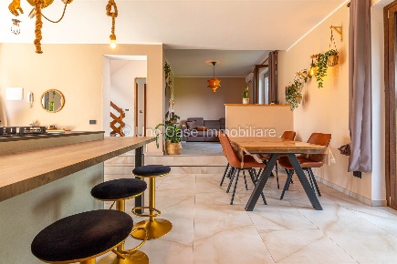 Foto Villa a schiera in Via Torino 392/D, Ivrea di 120 m² con 4 locali
