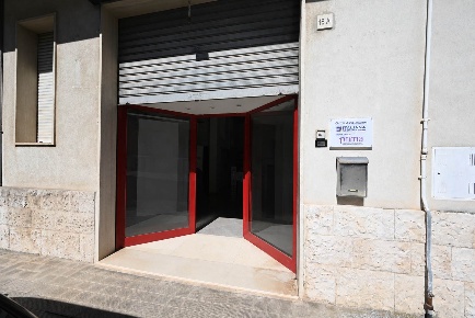 Foto Ufficio in Via Vitangelo Morea 18/A, Putignano di 240 m² con 3 locali
