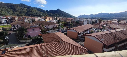 Foto Appartamento a Gaggi di 162 m² con 6 locali in vendita