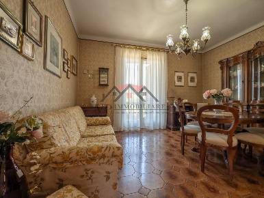 Foto Appartamento a Pomarance Centro di 120 m² con 5 locali in vendita