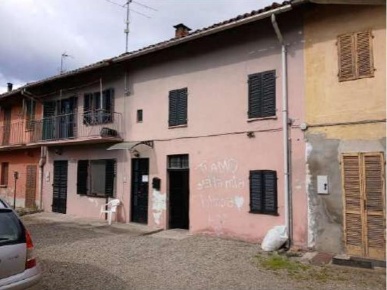 Foto Appartamento a Langosco Centro di 133 m² con 4 locali in vendita