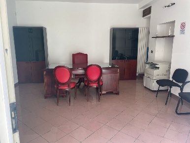 Foto Ufficio a Porcari Centro di 30 m² con 1 locali in affitto