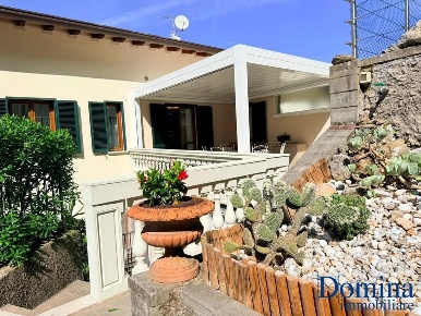 Foto Appartamento a Massa Centro di 120 m² con 4 locali in vendita