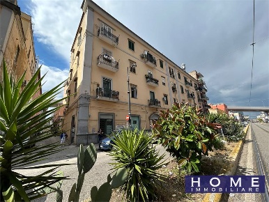 Foto Appartamento a Napoli Centro Direzionale di 380 m² con 20 locali