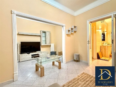 Foto Appartamento in Via Regina Elena, Taranto Borgo di 105 m² con 3 locali