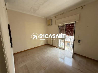 Foto Appartamento in Via G. Palma, Galatone Centro di 110 m² con 6 locali