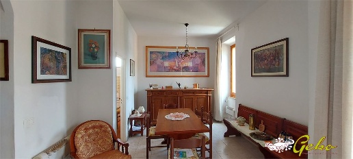 Foto Appartamento a San Gimignano di 100 m² con 7 locali in vendita