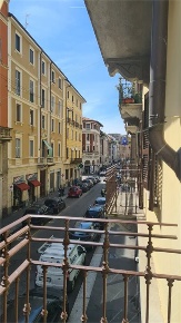 Foto Appartamento in Via Sciesa, Milano Montenero di 65 m² con 2 locali
