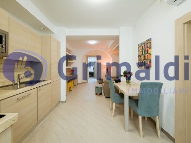 Foto Appartamento in Via Cavour 11c, Lecce Centro Storico di 215 m²