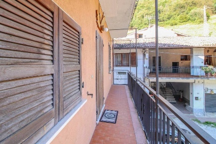 Foto Appartamento in Via Edmondo de Amicis 122, Gardone Val Trompia Centro
