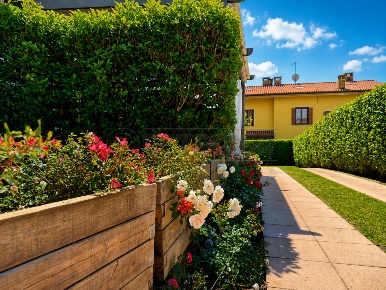 Foto Appartamento in Via Vicenza 50, Costabissara Centro di 248 m²