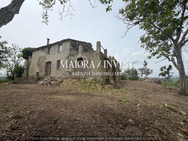 Foto Casale a Acquaviva Picena di 327 m² con 10 locali in vendita
