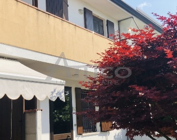 Foto Villa a schiera in Sarzano RO, Rovigo Rovigo Est di 110 m² in vendita