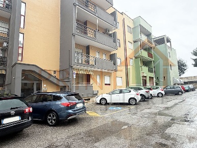 Foto Appartamento in Via Giuseppe di Vittorio 5, Monopoli di 110 m²