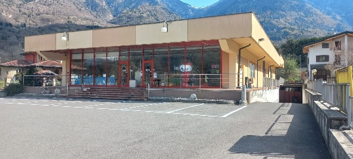 Foto Locale commerciale in Via Brendibusio 3, Braone Brendibusio di 1450 m²