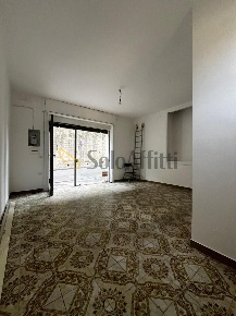Foto Locale commerciale in Via Capodimonte 30, Napoli di 19 m² con 1 locali