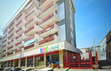 Foto Magazzino in VIA MAGNA GRECIA, Bari Japigia di 8 m² in vendita