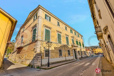Foto Rustico in Via Roma snc, Isola del Liri Centro di 300 m² con 14 locali