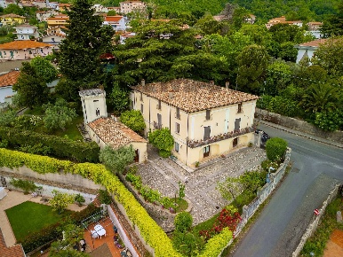 Foto Villa unifamiliare in VIA KENNEDY 33, Marano Marchesato di 940 m²