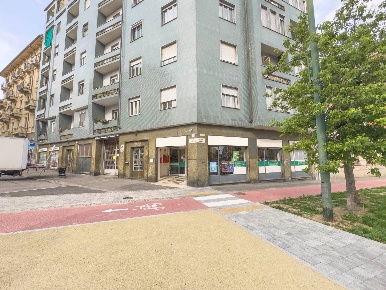 Foto Locale commerciale in Via Caserta, Torino Don Bosco di 315 m²