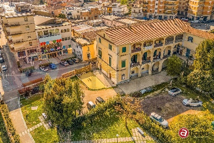 Foto Appartamento in Via Roma snc, Isola del Liri Centro di 251 m²