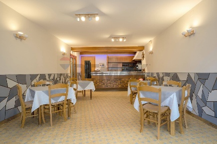 Foto Hotel in VIA ROMA 5, Roana Canove Di Roana di 1000 m² con 30 locali