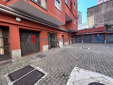 Foto Magazzino in via san pio x 10, Cinisello Balsamo Fulvio Testi di 75 m²