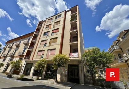 Foto Appartamento a Caserta di 130 m² con 5 locali in vendita