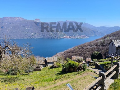 Foto Casa indipendente a Cannobio di 135 m² con 5 locali in vendita